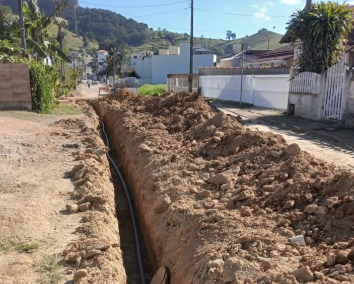 Casan moderniza rede de abastecimento no município de Armazém