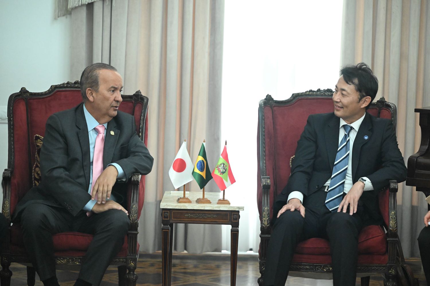 Governador viaja para Japão e China em defesa de Santa Catarina contra embargos comerciais