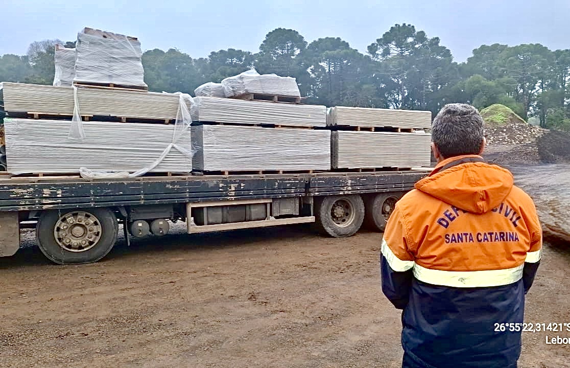 Municípios em situação de emergência recebem R$ 2,5 milhões em itens de ajuda humanitária