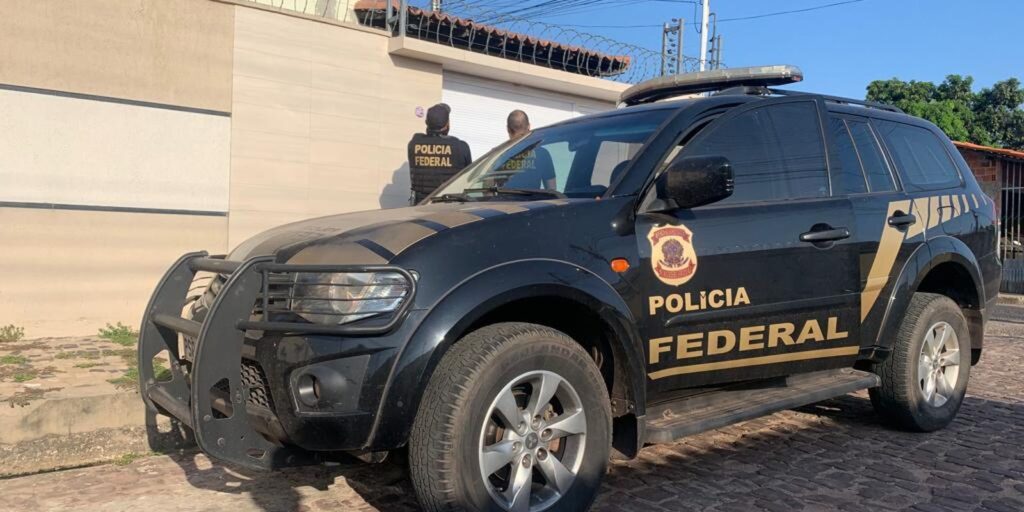 PF prende homem que vendia remédios sem licença