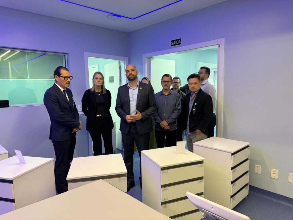 Secretário da Saúde participa da inauguração do Instituto Cardio Neuro Vascular em Indaial