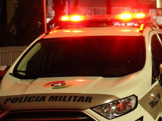 Jovem é baleado e dá entrada na UPA durante a madrugada em Itajaí