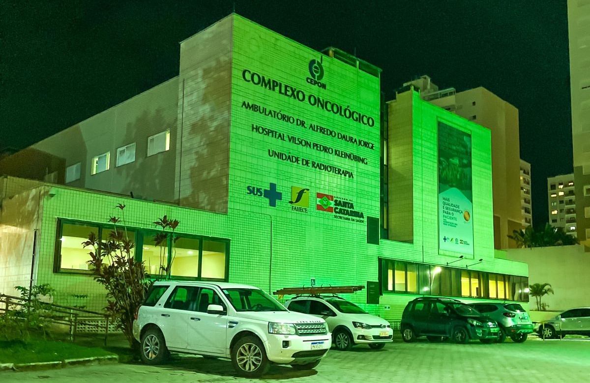 Julho Verde: Saúde SC alerta para do câncer de cabeça e pescoço, com ações no CEPON