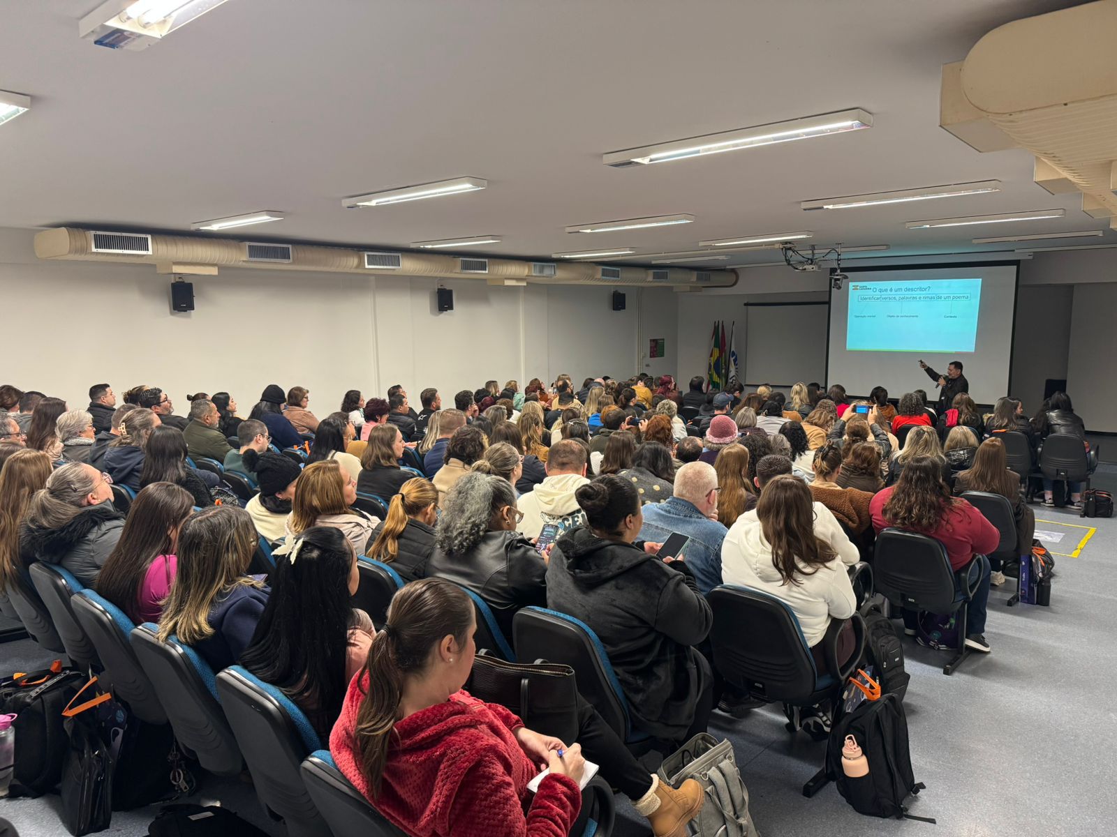 Educação de SC conclui novo ciclo de formações capacitando 5 mil professores da rede estadual para melhoria da aprendizagem