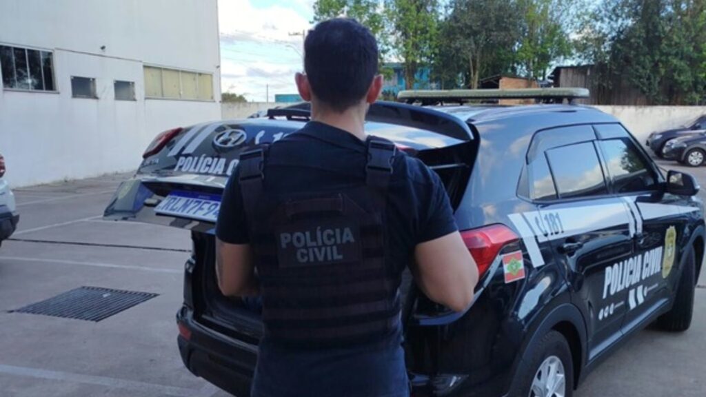 Adolescente é apreendido por tráfico de drogas em SC