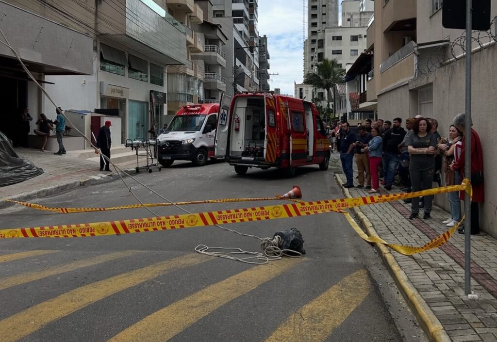 Trabalhador cai de prédio em construção no Litoral de SC