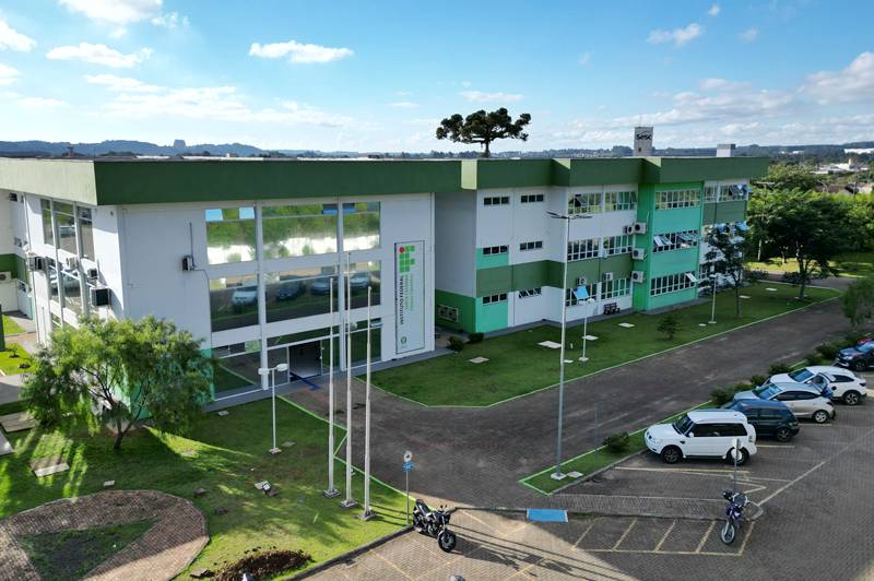 IFSC abre inscrições para vagas gratuitas em cursos técnicos e de graduação em SC