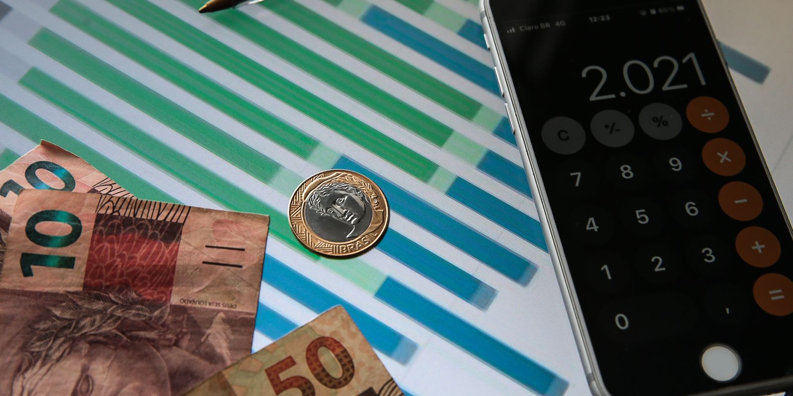 IPCA vai a 0,33% em dezembro e fecha 2025 em 4,26%, abaixo da meta