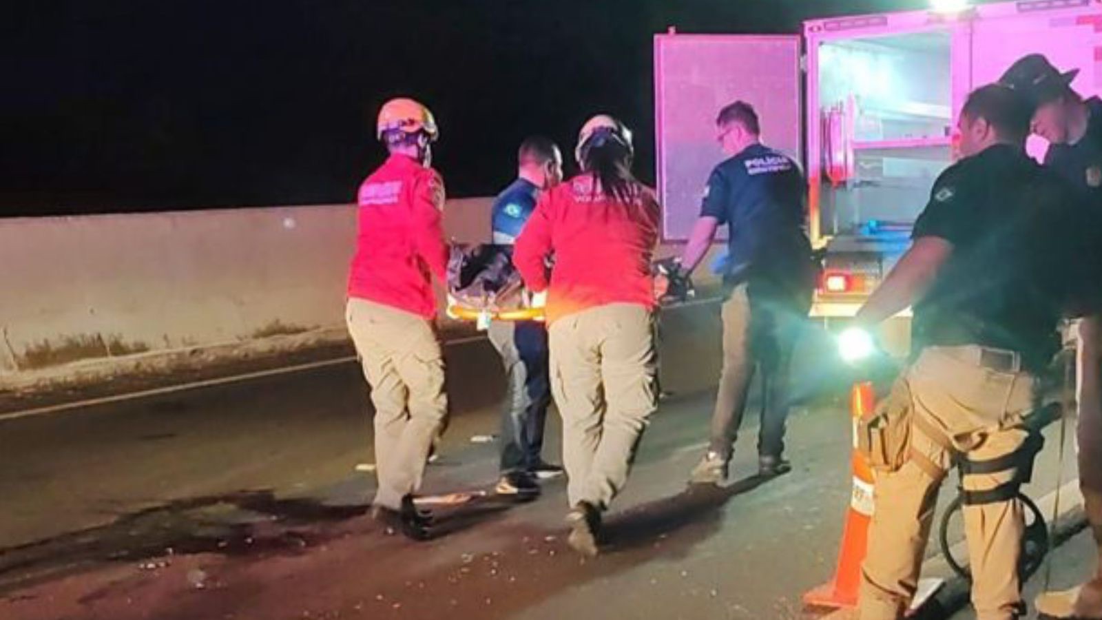 Mulher morre após ser atropelada duas vezes na BR-280 em Guaramirim