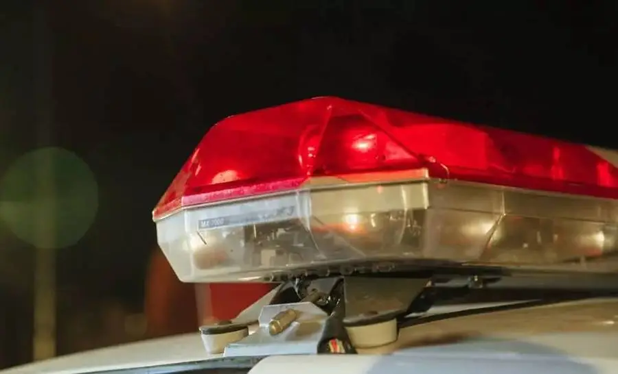 Policial à paisana prende homem após tentativa de golpe contra idosa em Mafra