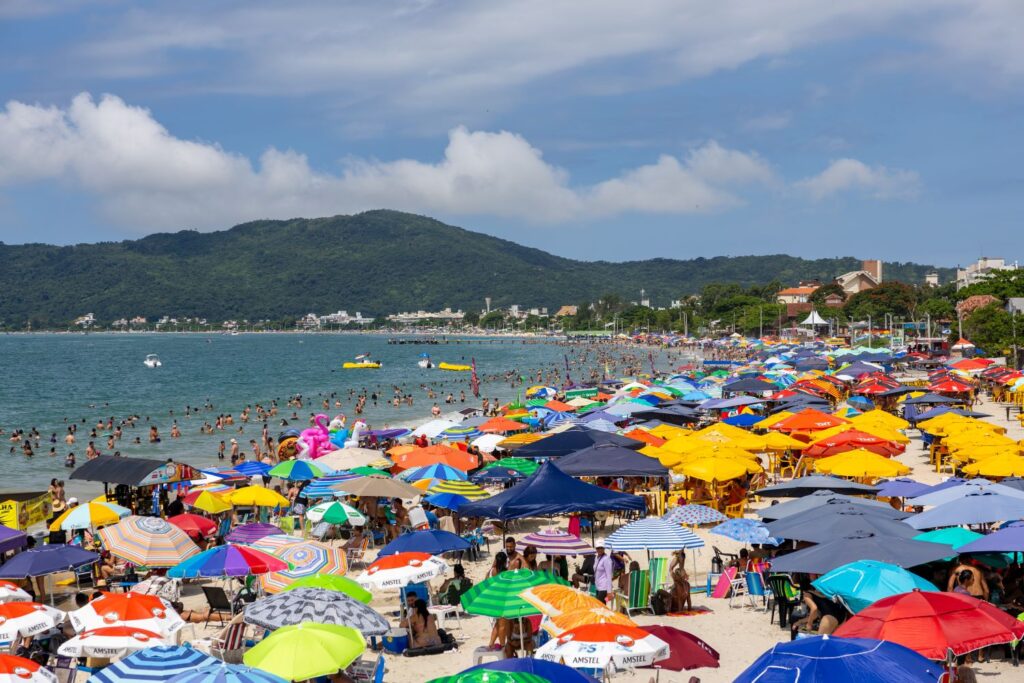 Temperaturas acima dos 30°C marcam primeiro fim de semana do outono em SC
