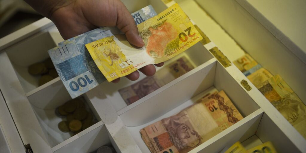 Desenrola: bancos devem transferir valores esquecidos a fundo público