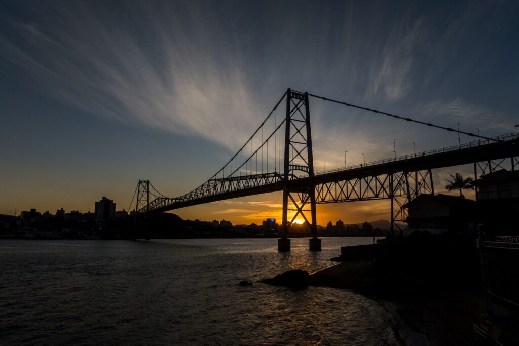 Governador participa das comemorações do centenário da Ponte Hercílio Luz em Florianópolis
