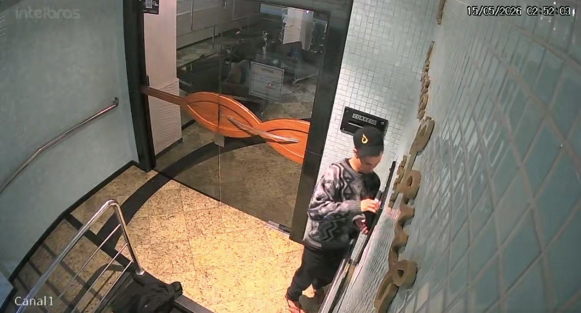 Homem com 39 passagens policiais volta a ser ligado a furtos após deixar prisão em SC