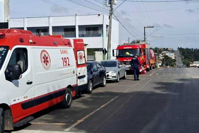 Trabalhador fica ferido após cair de telhado em escola de Canoinhas