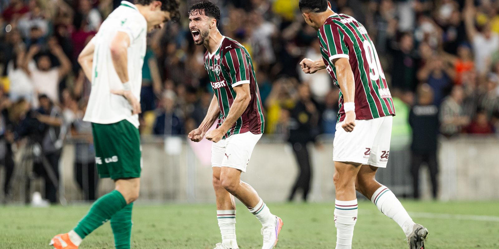 Fluminense encerra jejum e bate Palmeiras de virada no Brasileirão