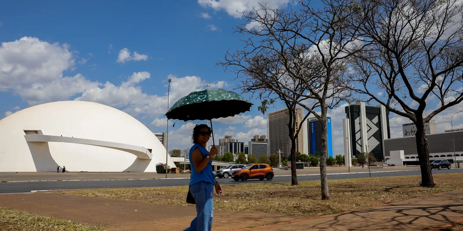 Região Sul tem risco de temporal e granizo; outras regiões têm calor