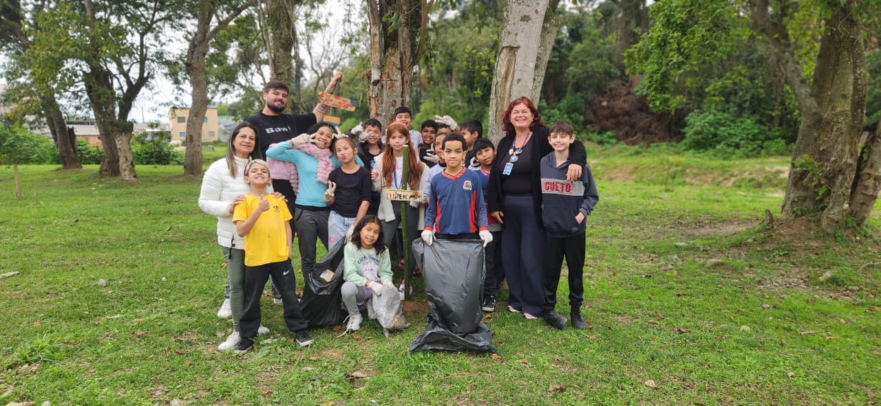 Alunos do CEM Morar Bem aprendem sobre preservação ambiental em São José
