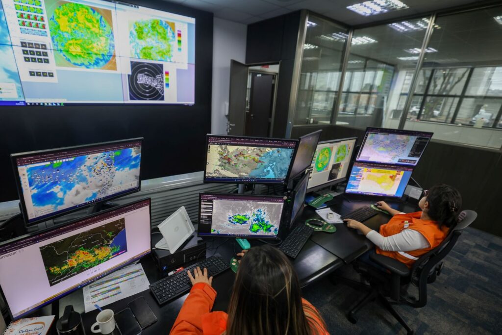 Defesa Civil de SC passa a tratar El Niño como muito forte e reforça atenção para a primavera com previsão de chuva acima da média
