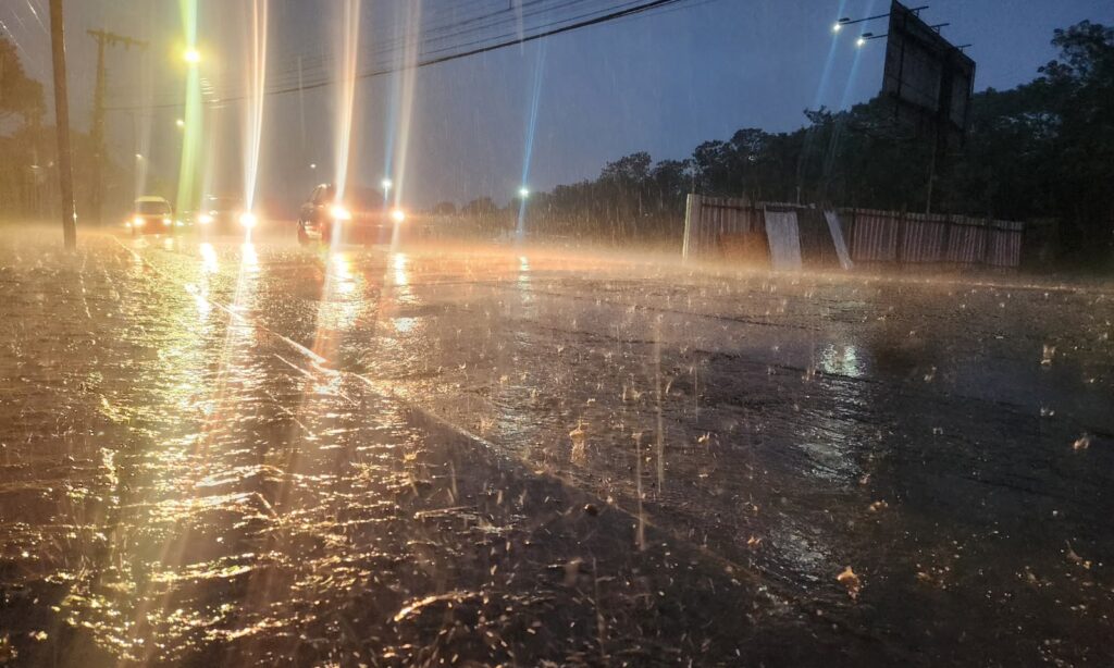 Defesa Civil monitora possibilidade de chuva intensa e volumosa no fim de semana