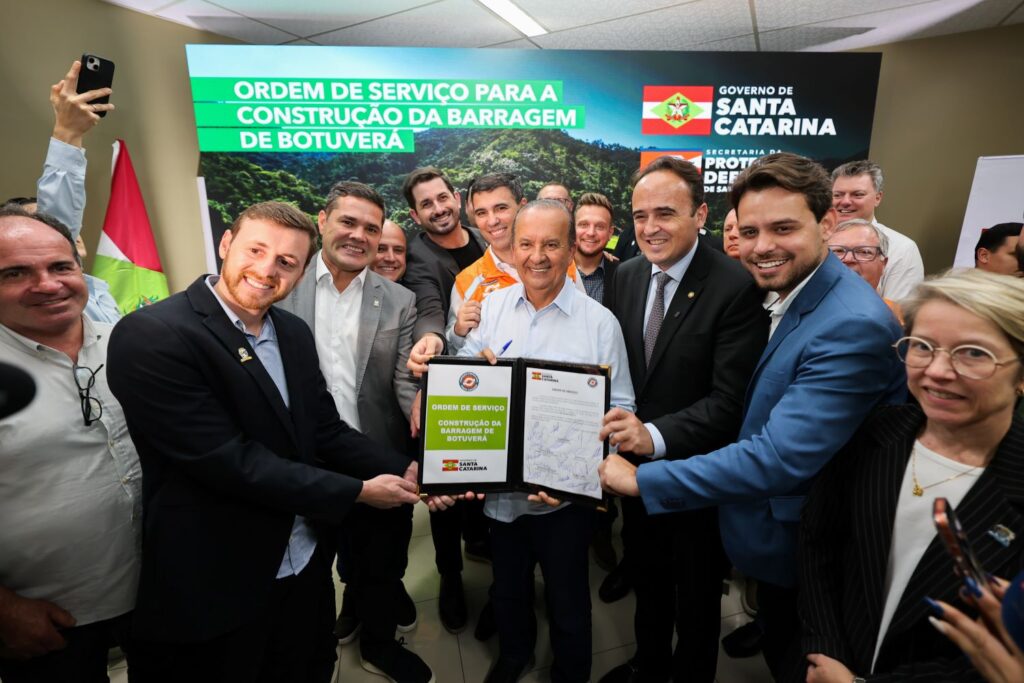 Governador Jorginho Mello autoriza construção da Barragem de Botuverá para conter enchentes em Brusque e região 