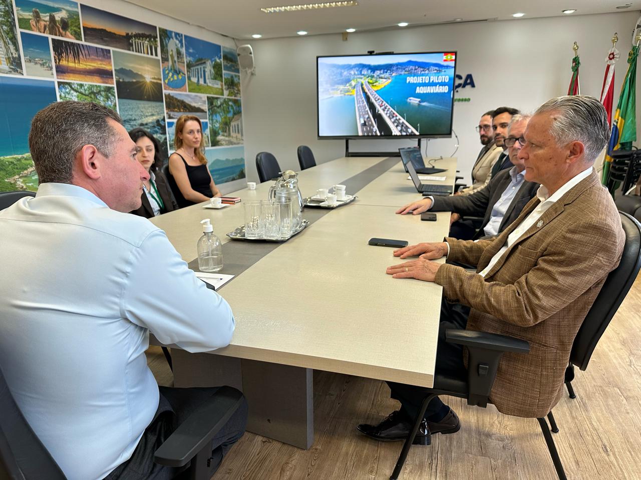 Governo do Estado promove acordo com municípios da Grande Florianópolis para transporte aquaviário piloto