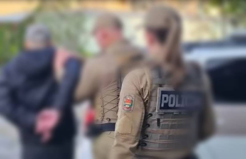 Homem com mandado de prisão em aberto é detido em Canoinhas