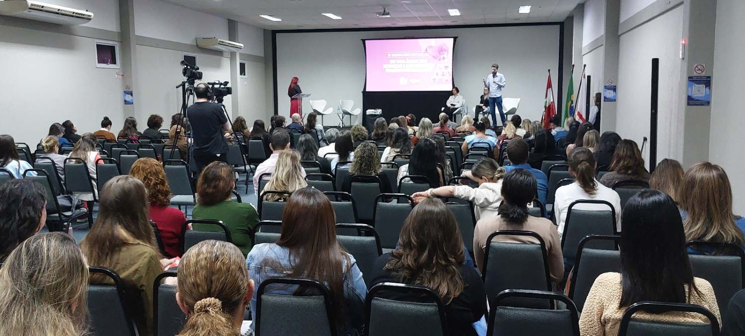 Saúde discute estratégias de prevenção e controle de doenças crônicas em seminário estadual